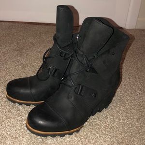 Sorel stylish boots!!